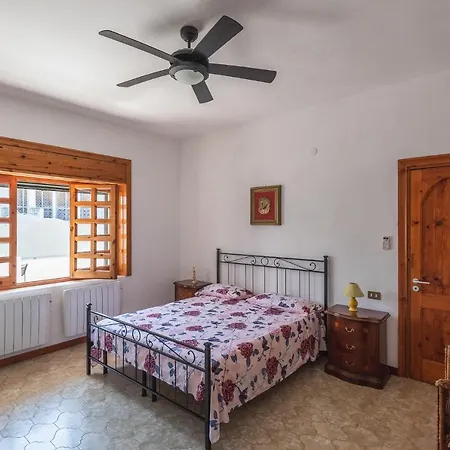Casa Vacanze Maria Feriehus Santa Maria al Bagno